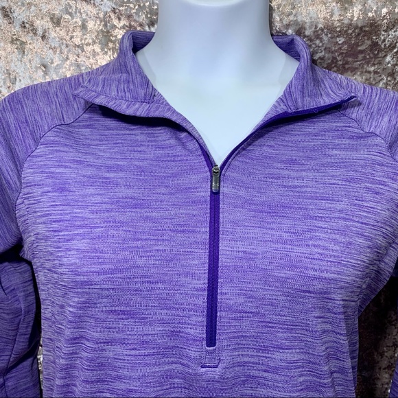 Under Armour 1/2 Zip Athletic Top - Picture 2 of 7